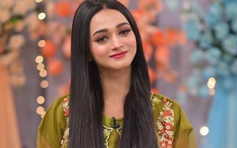 ’دل یہ پکارے آجا‘ پر ڈانس سے راتوں رات شہرت حاصل کرنیوالی عائشہ کا میٹرک میں 3بار فیل ہونے کا انکشاف