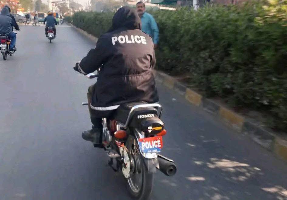 موٹر سائیکل سواروں کے چالان کے نظام میں بڑی تبدیلی