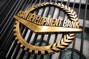 پاکستان اور ایشیائی ترقیاتی بینک کے درمیان 730 ملین ڈالر کے دو اہم منصوبوں پر دستخط