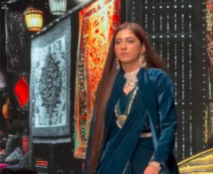 فیشن شو میں نعیمہ بٹ کی ریمپ واک پر سوشل میڈیا پر ہنگامہ