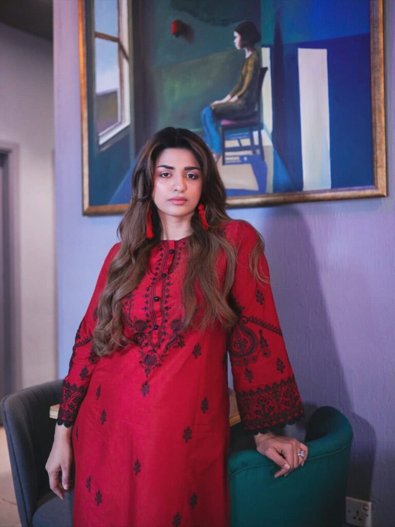 حرا سومرو اور رنویر سنگھ کی اے آئی تصاویر پر ہنگامہ، سوشل میڈیا صارفین برہم hira soomro 21765447660 1