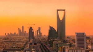 سعودی عرب: 6 وزارتوں کے 371 ملازمین کے خلاف کرپشن کی تحقیقات کا آغاز