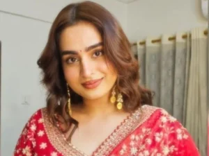 فلم دھرندھر میں شامل اداکارہ کا انڈسٹری میں دباؤ سے متعلق انکشاف