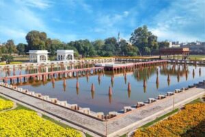 شالیمار باغ ثقافتی شو میں "نک دا کوکا" کی متنازع لائنیں، قوال فراز خان قانونی گرفت میں