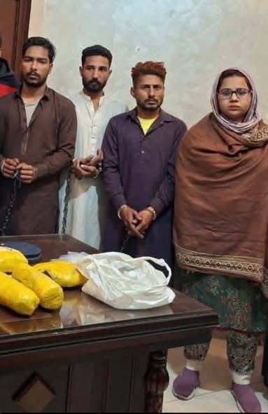 گوجرانوالہ میں مبینہ منشیات و اسلحہ سپلائی نیٹ ورک بے نقاب 626686720 1346023273959191 8473916124504976752 n