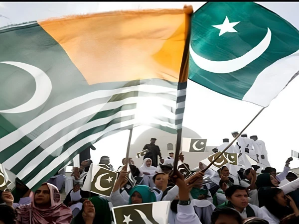 kashmir day1785905516 0 600x450
