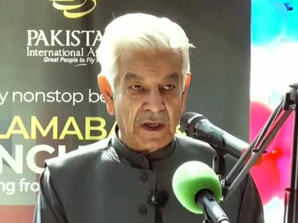 khawaja asif defence minister1761379159 0 600x450